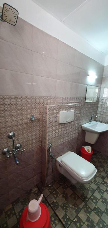 Indraprastha Tourist Home Chottanikara Luaran gambar